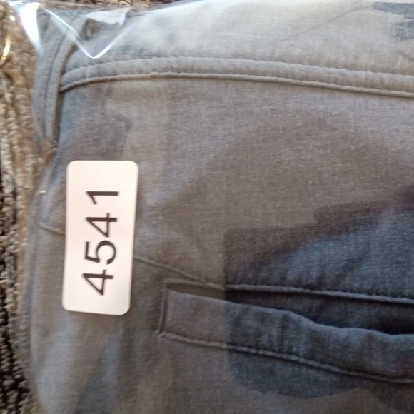 Volcom Blue Flat Front Shorts Casual Style Surf N Turf 4 Way Stretch Mens 38 - Picture 9 of 9